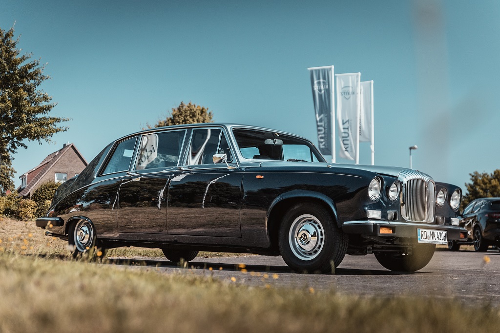 Jaguar Daimler DS 420